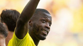 inesperada comparacion: nicolas pepe dijo que messi es goku y cristiano es vegeta inesperada comparacion: nicolas pepe dijo que messi es goku y cristiano es vegeta