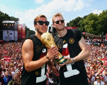 Festeja Sampaoli: los dos últimos verdugos de Argentina no estarán en Rusia