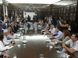 la provincia ratifico que analiza por decreto dar el aumento a los docentes la provincia ratifico que analiza por decreto dar el aumento a los docentes