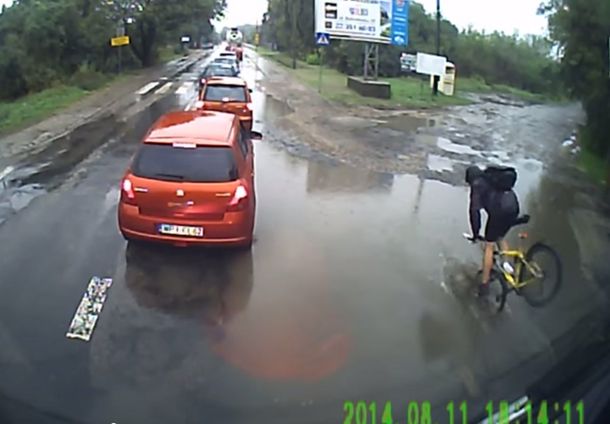 ¿Por qué no deberías andar en bicicleta cuando llovió mucho?