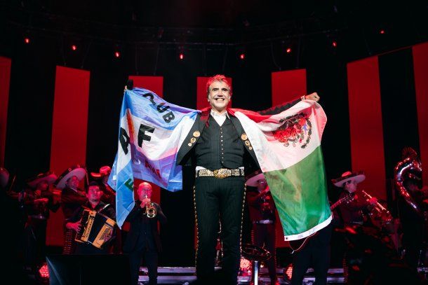 Alejandro Fernández cautivó al público argentino