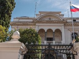 Desde la embajada rusa cuestionaron las acusaciones de Estados Unidos sobre la intervención en elecciones. Desde la embajada rusa cuestionaron las acusaciones de Estados Unidos sobre la intervención en elecciones.