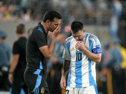 Hay alerta en la Selección: Scaloni sigue la evolución de Messi tras su lesión