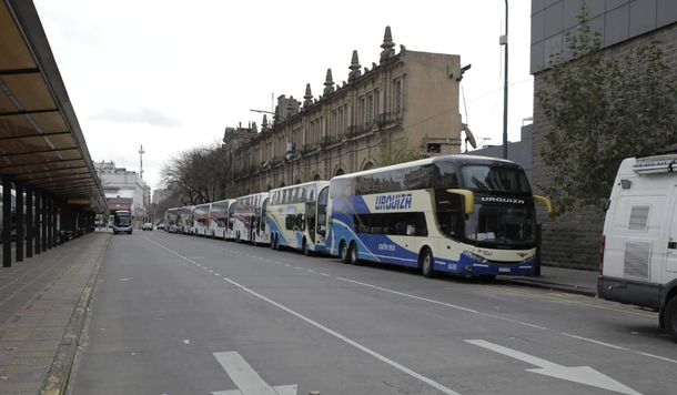 Refuerzan con micros los servicios de trenes de las líneas Roca, Sarmiento y San Martín