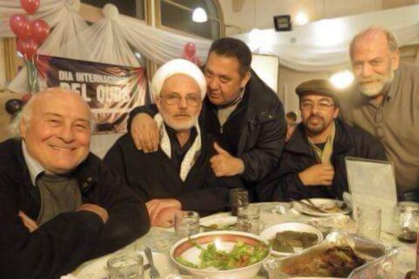 DElía y Esteche junto con Karim Paz