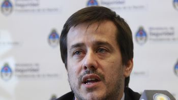 lousteau es una colectora de macri en ciudad lousteau es una colectora de macri en ciudad