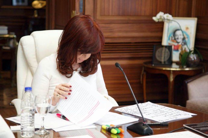 Causa Memorándum: piden revertir el sobreseimiento a Cristina Kirchner