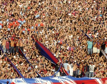 Tragedia en la tribuna: continúa grave el hincha de San Lorenzo