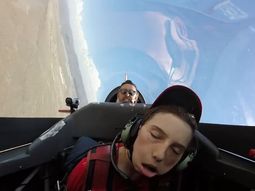 video: volaba en un jet y perdio la conciencia video: volaba en un jet y perdio la conciencia