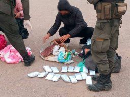 Cuatro detenidos con mas de 370 mil dólares falsos
