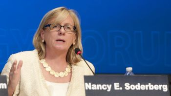 ee.uu. defendio a la funcionaria lobbista buitre ee.uu. defendio a la funcionaria lobbista buitre