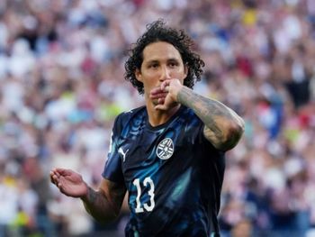 Lanús lanzó una promoción especial por José Canale tras la histórica clasificación de Paraguay