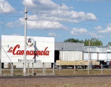 Cerraron dos fábricas de La Campagnola y 125 trabajadores deben trasladarse 300 KM para no perder el empleo