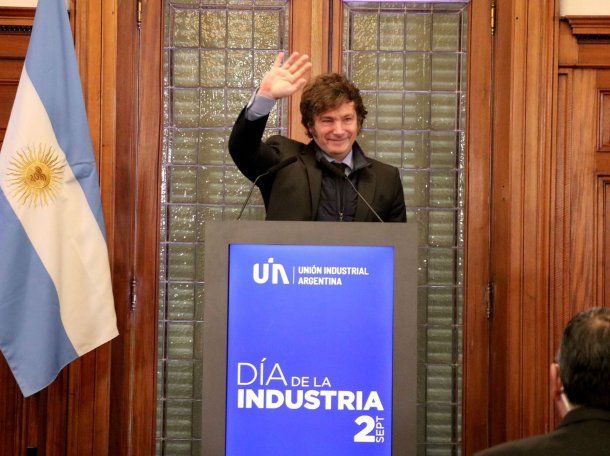 Javier Milei y Luis Caputo se bajan del acto de la UIA y el Gobierno tensa la relación con la Industria