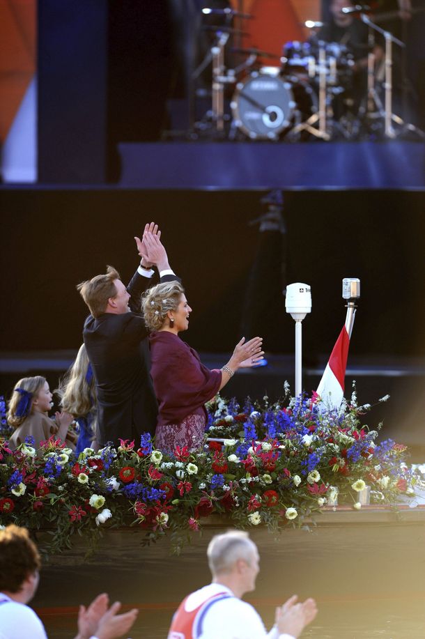 Los reyes culminaron los festejos oficiales