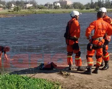 Un hombre murió y su hermano está desaparecido tras caer al río Dulce