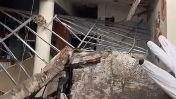 explosion y derrumbe en un balneario de mar del plata: impactantes imagenes explosion y derrumbe en un balneario de mar del plata: impactantes imagenes