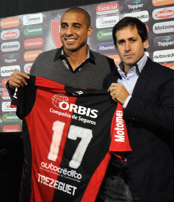Trezeguet llegó a Newells para reemplazar los goles de Scocco