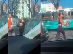 VIDEO: Una limpiavidrios atacó y le robó a una conductora en pleno Palermo