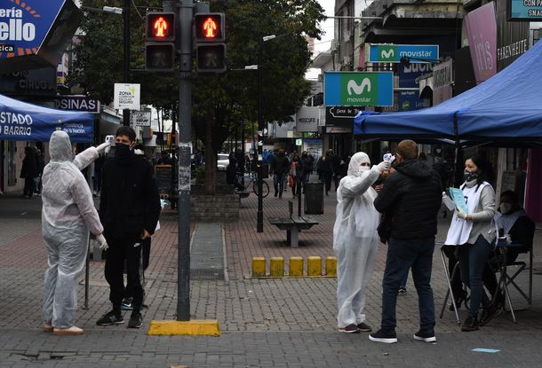 Habrá una cuarentena más estricta y estudian cortar el transporte entre Ciudad y el Conurbano