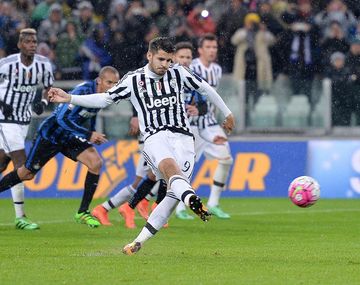 Juventus venció a Inter y sigue siendo líder en la Liga de Italia