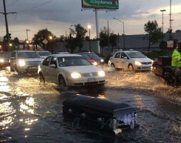 En medio de la inundación