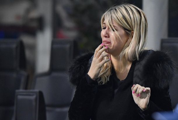 Wanda Nara se largó a llorar en vivo y pidió una mano para Icardi