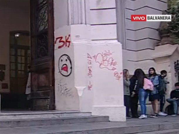 Protesta en una escuela: les robaron dos veces en menos de 24 horas