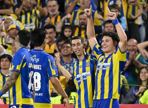 Ángel Di María erró un penal, pero Rosario Central venció a Libertad y lidera su grupo en la Copa Libertadores