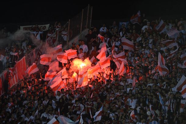 Investigan a la dirigencia de River por el uso de pirotecnia