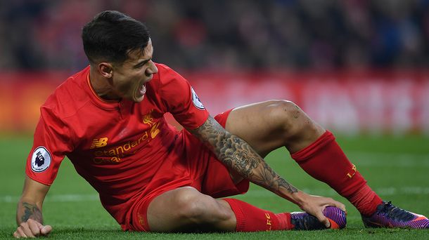 La dura lesión del brasileño Coutinho