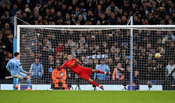 Video: el gesto de Erling Haaland con Julián Álvarez que conmovió a todos