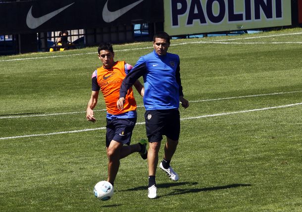 Riquelme y Paredes, la dupla que ilusiona a Carlos Bianchi