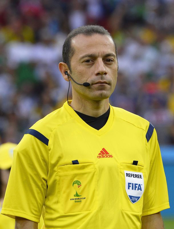 Un árbitro turco dirigirá la semifinal entre Argentina y Holanda en Sao Paulo