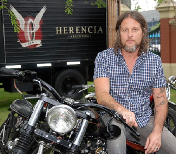 Volvió al país el dueño de la avioneta que cayó al Río de la Plata: Estoy destruido