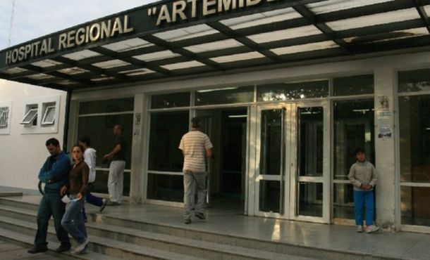 Aseguran que los médicos se van del sistema público de salud para no hacer guardias