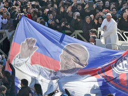 san lorenzo presente en la asuncion del papa francisco san lorenzo presente en la asuncion del papa francisco