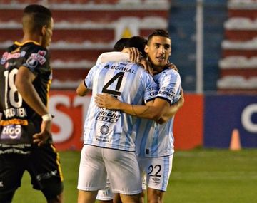 Atlético Tucumán le ganó a The Strongest en la altura y va por más