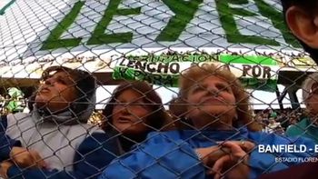 las tribuneras de banfield compiten con el tano pasman las tribuneras de banfield compiten con el tano pasman