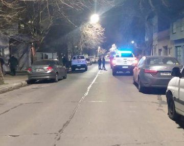 Tensión a metros de la casa de Hebe de Bonafini en La Plata: motochorros se tirotearon con sus custodios