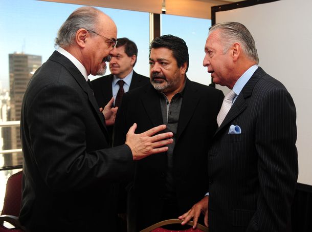 Al final, el Papa recibiría el miércoles a gremialistas y empresarios en el Vaticano