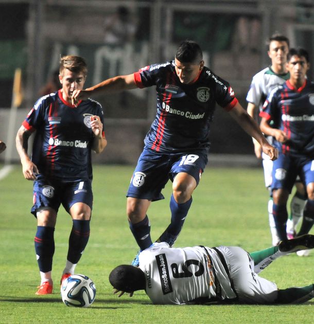 San Lorenzo venció a San Martín en el debut de Edgardo Bauza
