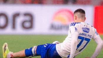 escalofriante lesion en el brasileirao: gabriel pec sufrio una fractura y tuvo que ser operado escalofriante lesion en el brasileirao: gabriel pec sufrio una fractura y tuvo que ser operado