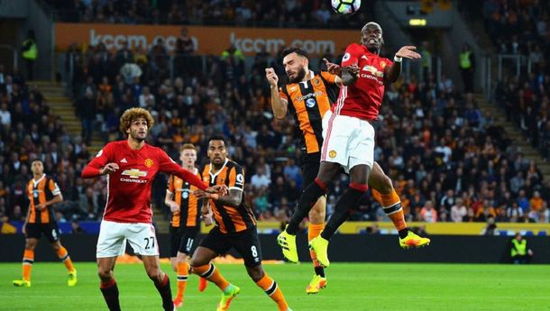 Manchester United superó al Hull City en la última pelota