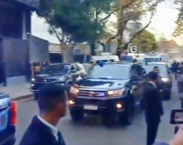 Operativo en Neura por una entrevista de Javier Milei.
