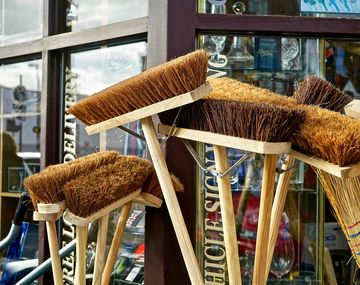 Viral en TikTok, este truco ayuda a reparar cualquier palo de escoba en simples pasos.&nbsp;