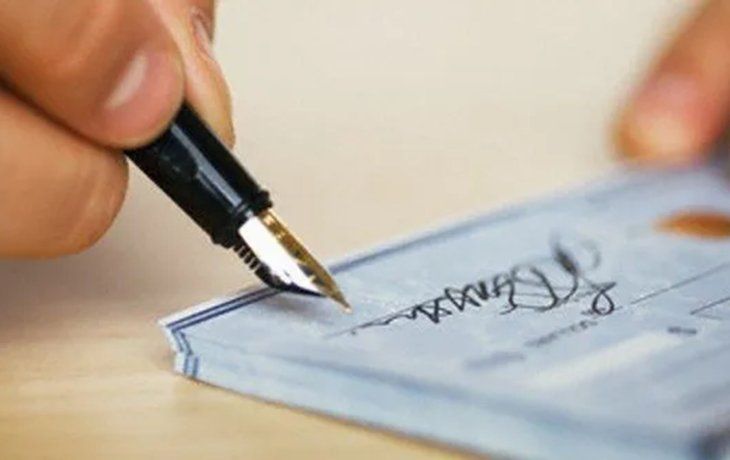 El Banco Central analiza eliminar los cheques en papel y reemplazarlos por e-cheqs