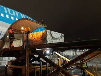Siguen llegando vacunas: ¿cuántas dosis de la Sputnik V arriban hoy al país?
