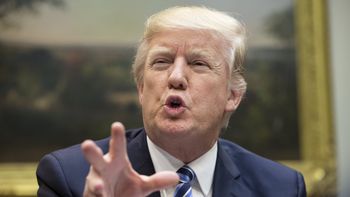 Donald Trump pide derogar el Obamacare Donald Trump pide derogar el Obamacare