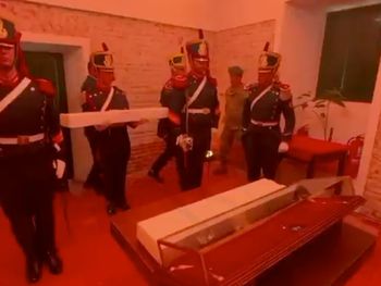 Tras protestas y polémicas, el sable corvo de San Martín llegó a Santa Fe